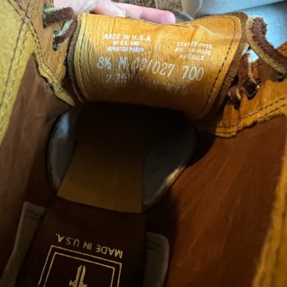 Frye Sabrina 6g lace up booties size 8.5 - Picture 10 of 10